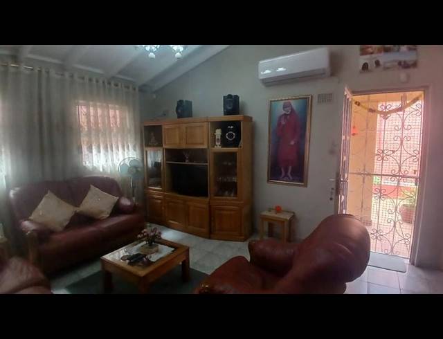 3 BEDROOM HOUSE FOR SALE IN SHALLCROSS